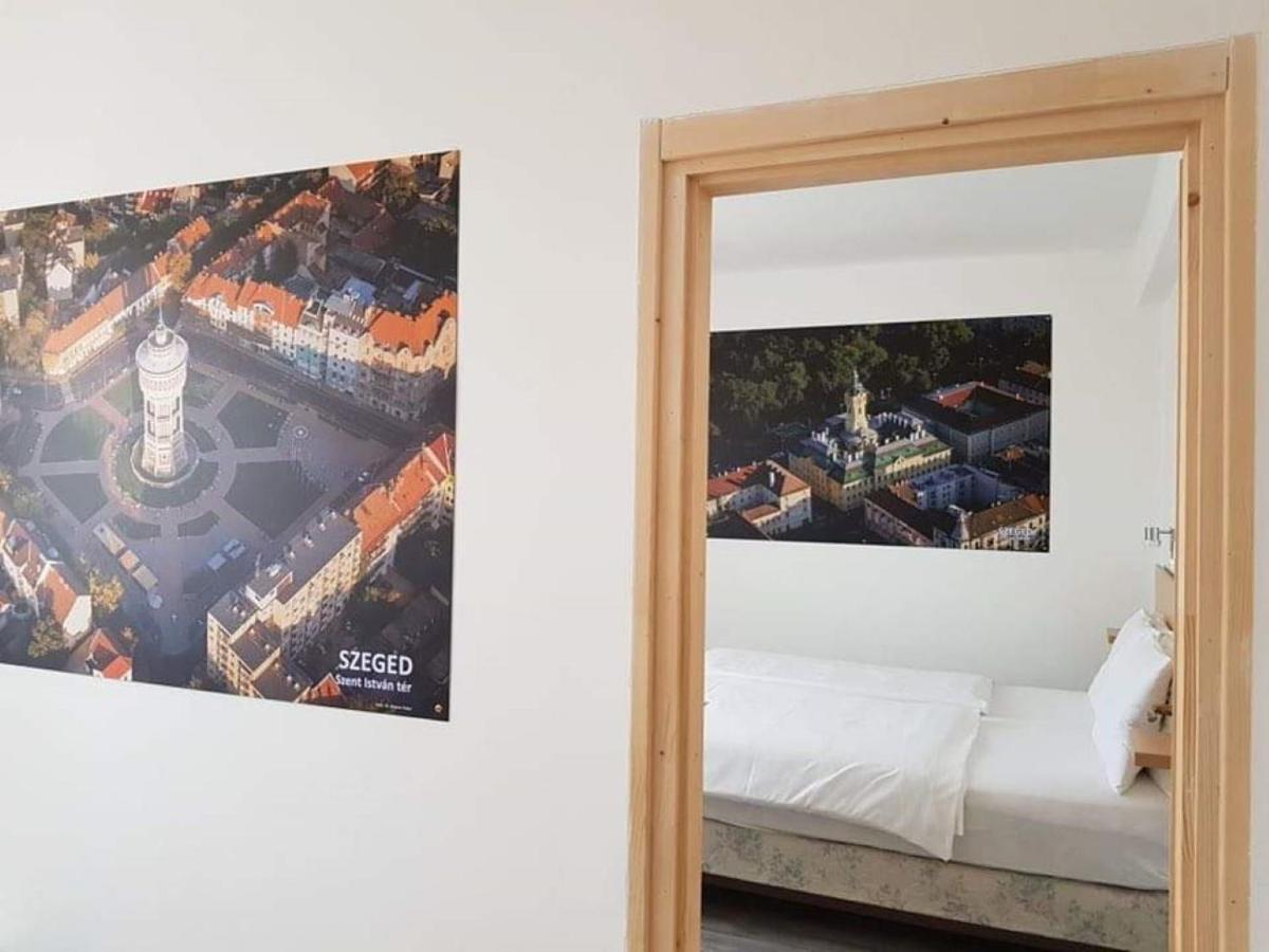Mátyás Panzió Acomodação com café da manhã Szeged Exterior foto