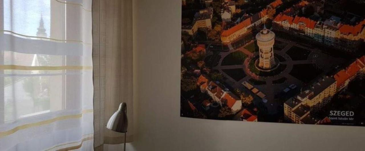 Mátyás Panzió Acomodação com café da manhã Szeged Exterior foto